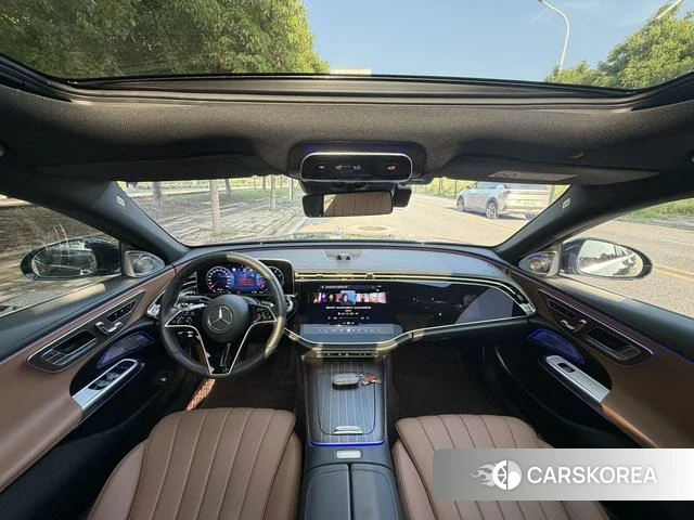 Mercedes-Benz E-class 2024 Черный из Китая, фото 6