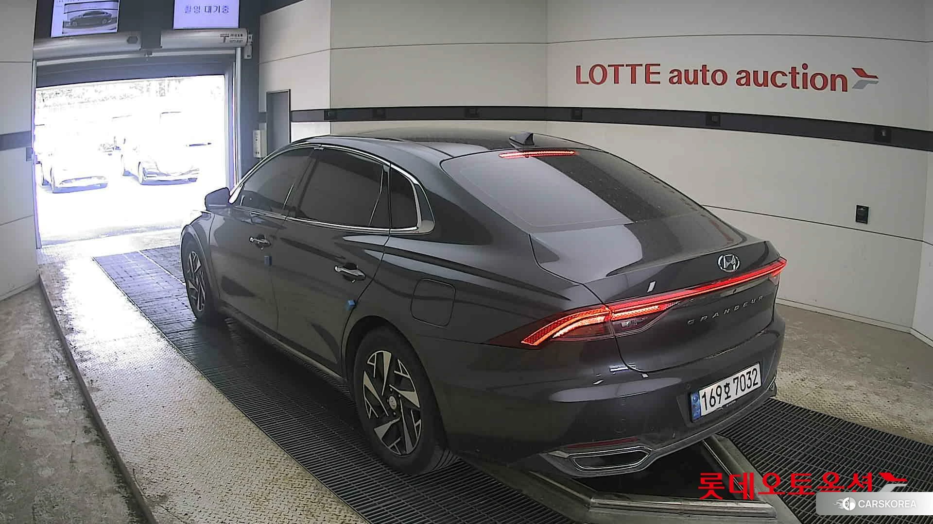 Hyundai Grandeur Hybrid id 4289392 из Кореи 34
