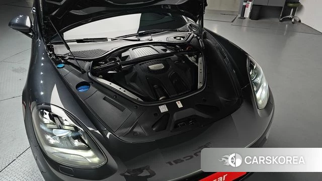 Porsche Panamera (971) id 4620702 из Кореи 30