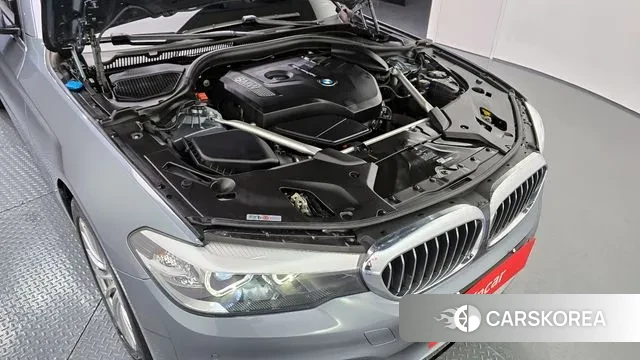 BMW 5 Series (G30) id 2976819 из Кореи 16