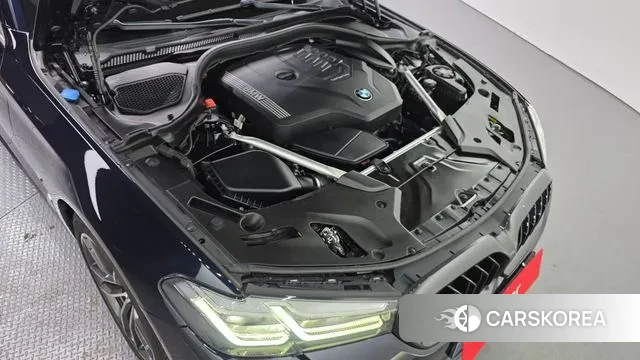 BMW 5 Series (G30) id 3740155 из Кореи 16