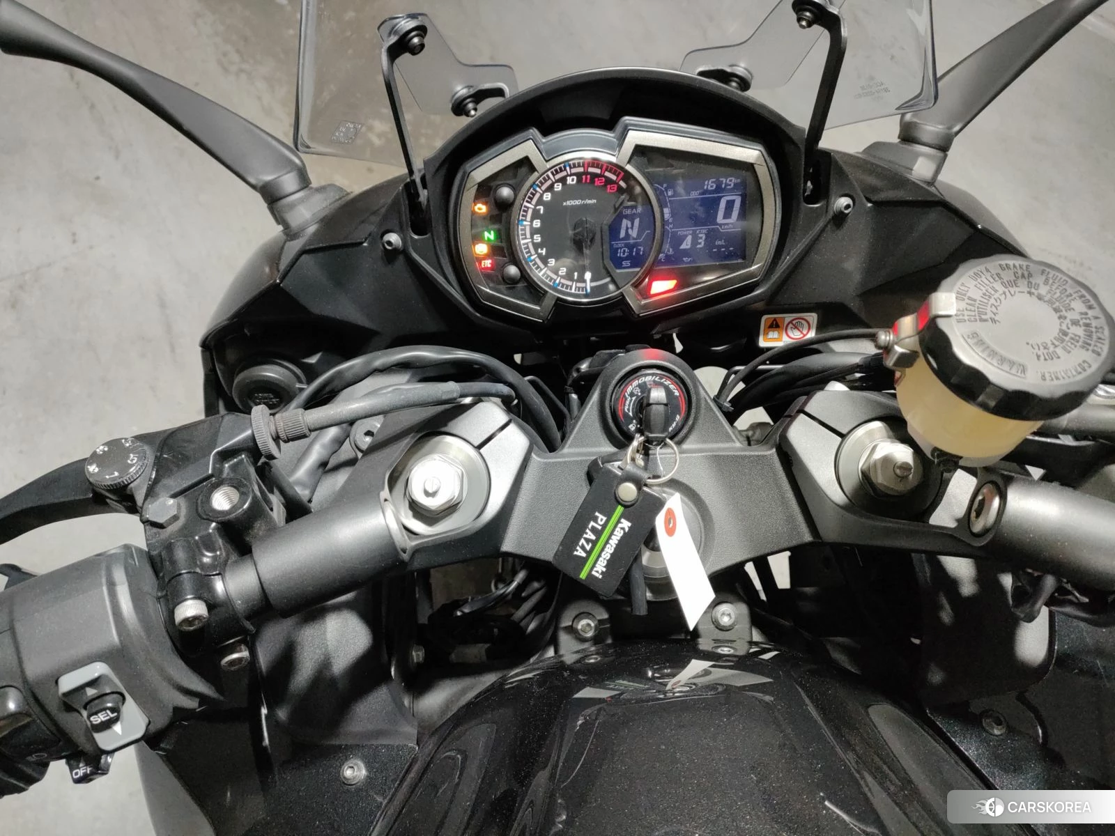 Kawasaki NINJA 1000 id 3970980 из Японии 6