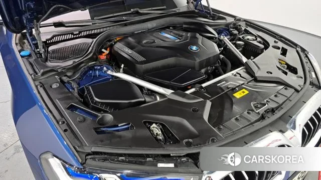 BMW 5 Series (G30) id 3519349 из Кореи 16