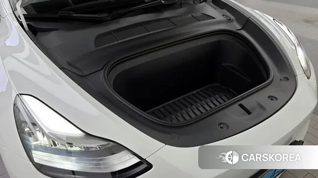 Tesla Model Y id 3360682 из Кореи 16