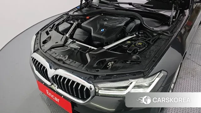 BMW 5 Series (G30) id 3354522 из Кореи 16