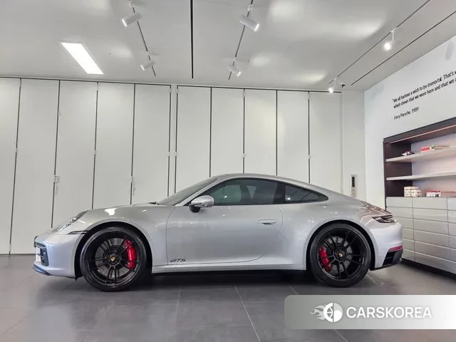 Porsche 911(992) id 3212492 из Кореи 8