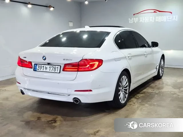 BMW 5 Series (G30) id 3339376 из Кореи 16