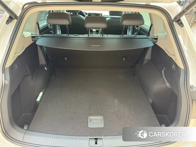 Volkswagen Tiguan L 2022 Белый из Китая, фото 6