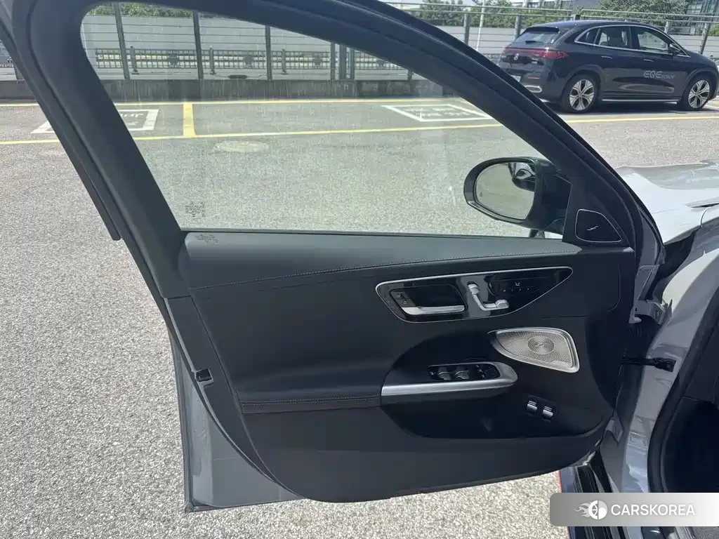 Mercedes-Benz C-class AMG New Energy id 4606862 из Китая 13