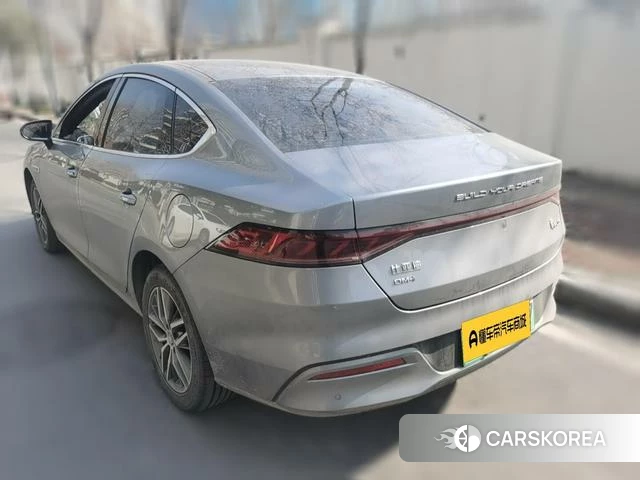BYD Qin PLUS DM 2023 Темно-серый из Китая, фото 6