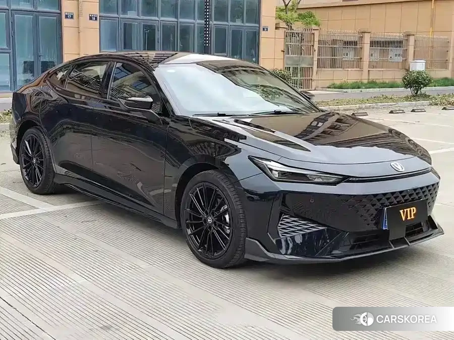 Chang'an Changan UNI-V id 4578289 из Китая 13