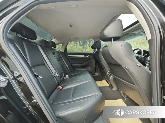 Honda Accord id 4297776 из Китая 13