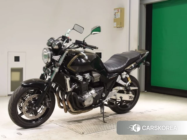 Проданный Honda CB1300SF 2011 из Японии, фото 3