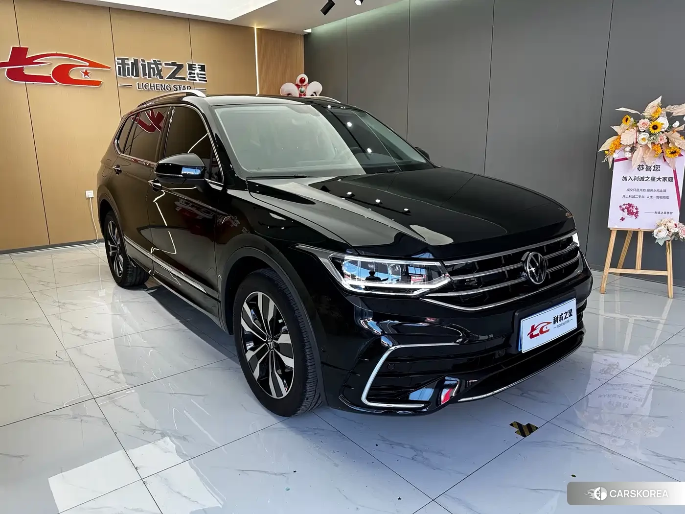 Volkswagen Tiguan L id 4680758 из Китая 7