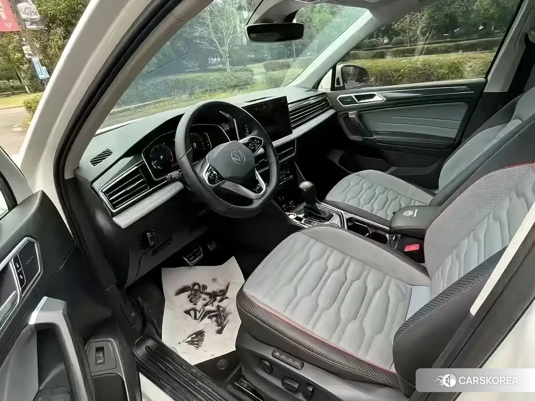 Volkswagen Tiguan L 2022 Белый из Китая, фото 6