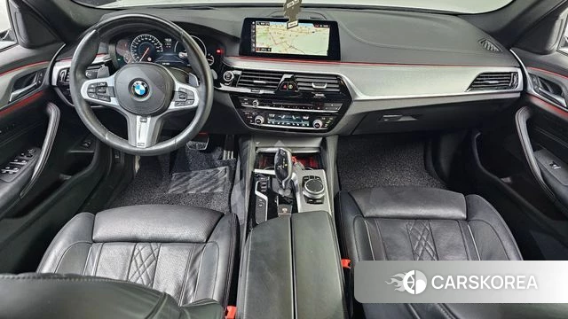 BMW 5 Series (G30) id 4937382 из Кореи 26