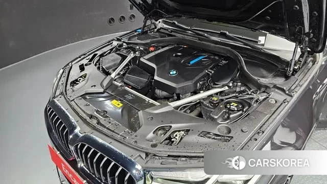 BMW 5 Series (G30) id 3493826 из Кореи 16