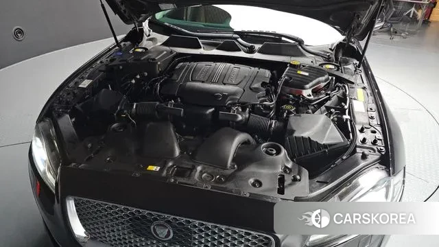 Jaguar All New XJ id 3004560 из Кореи 16