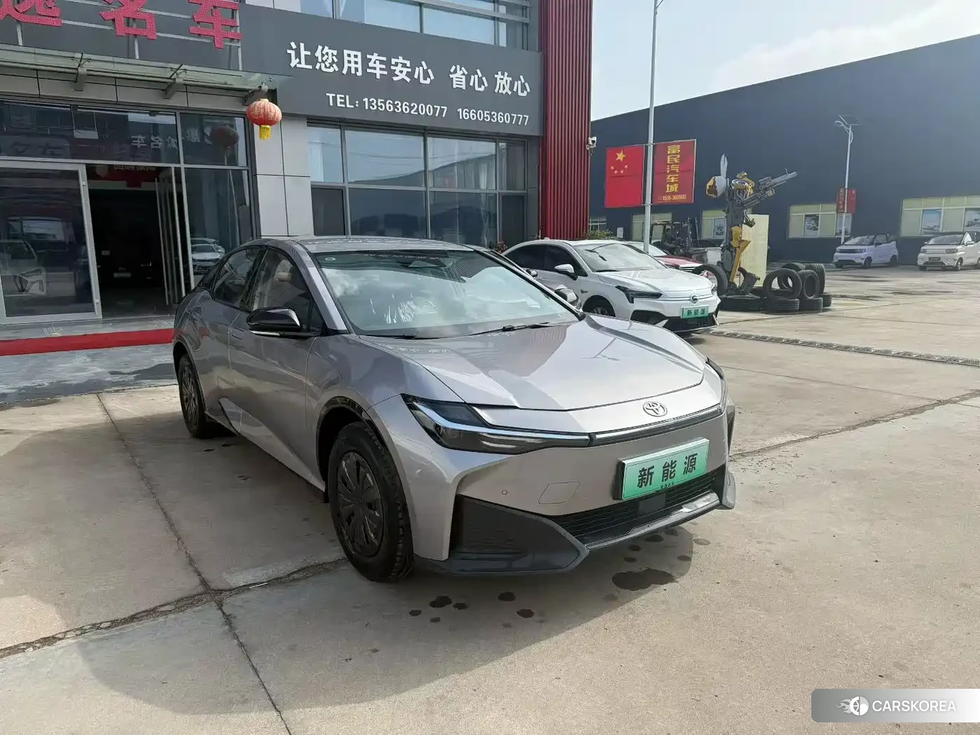 Toyota bZ3 2026 Silver/gray из Китая, фото 6