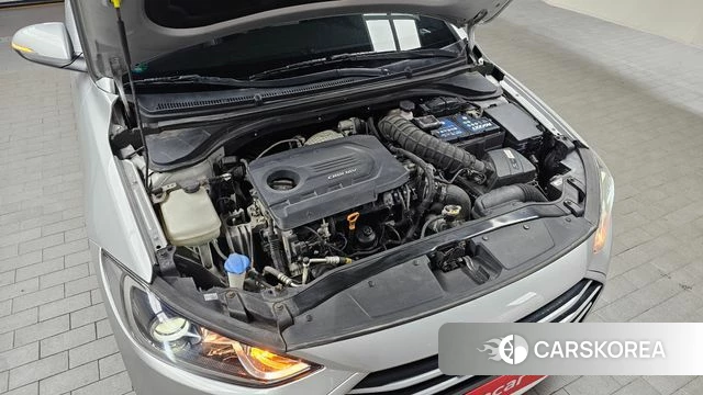 Hyundai Avante AD id 3829298 из Кореи 16