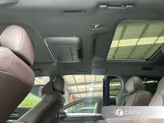 Toyota Grevia id 4261784 из Китая 8