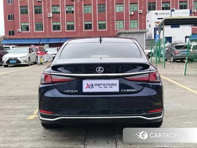 Lexus ES id 4301759 из Китая 12