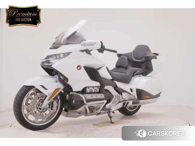 Проданный Honda GL1800 TOUR DCT 2021 из Японии, фото 2