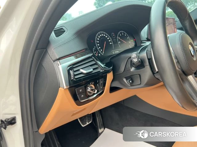 BMW 5 series id 3857933 из Китая 27