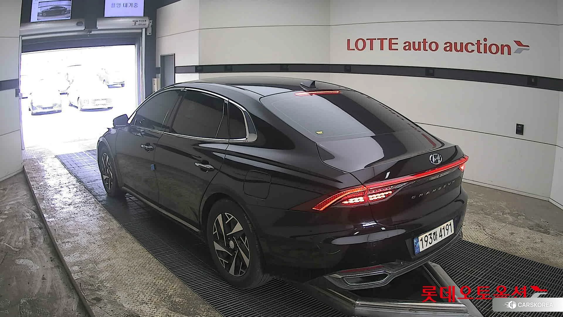 Hyundai Grandeur Hybrid id 3888362 из Кореи 33