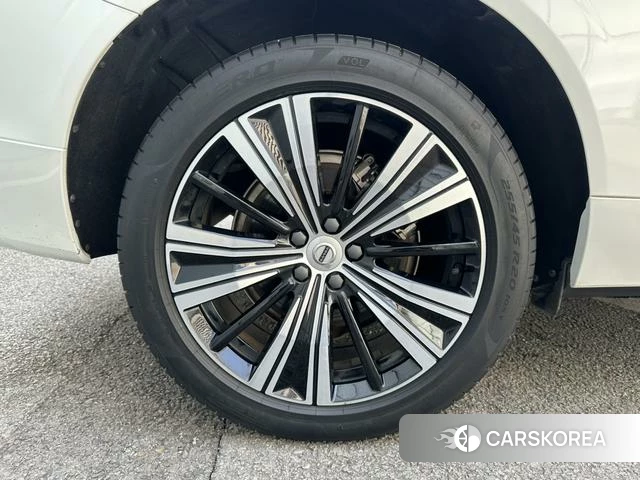 Volvo XC60 PHEV id 4234794 из Китая 18