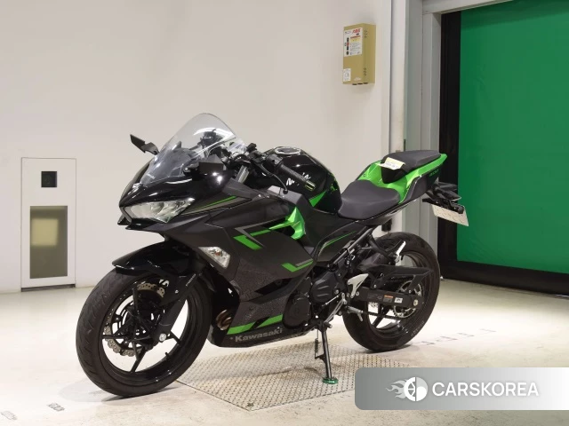 Kawasaki NINJA 400 2023 из Японии, фото 4
