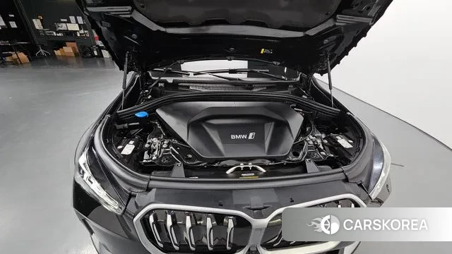 BMW iX1 (U11) id 3185508 из Кореи 16