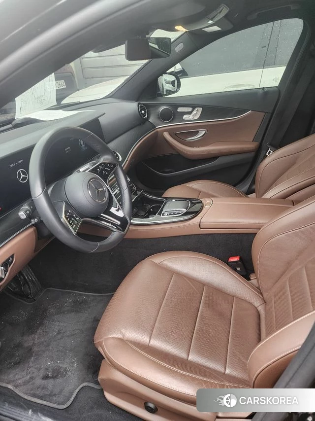 Mercedes-Benz E-Class W213 2023 Черный из Кореи, фото 6