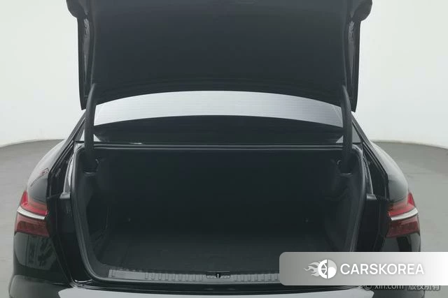 Audi A6L id 4272173 из Китая 20