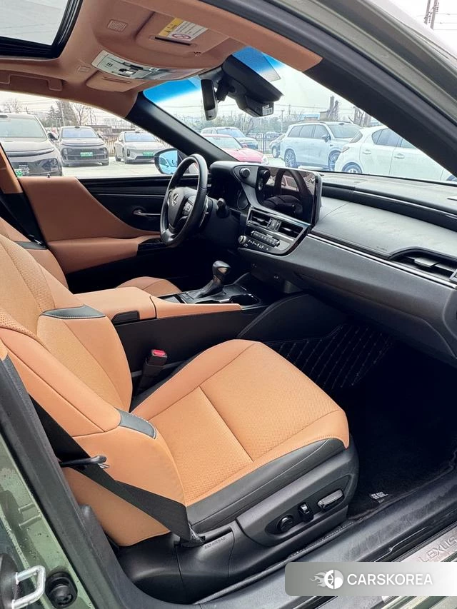 Lexus ES id 4264203 из Китая 14
