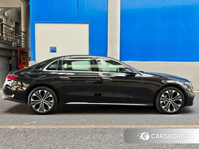 Mercedes-Benz E-class id 3908587 из Китая 14