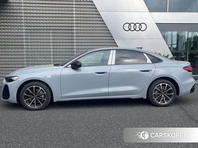 Audi A5L id 4239492 из Китая 12