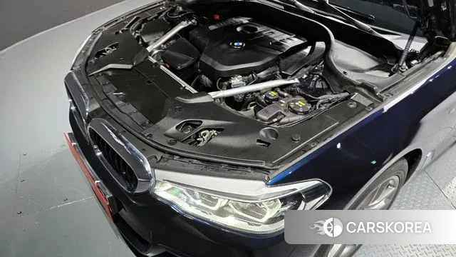 BMW 5 Series (G30) id 2991402 из Кореи 16