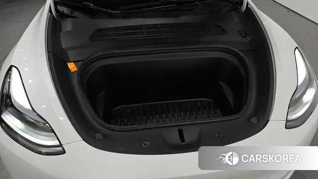 Tesla Model Y id 3639146 из Кореи 16