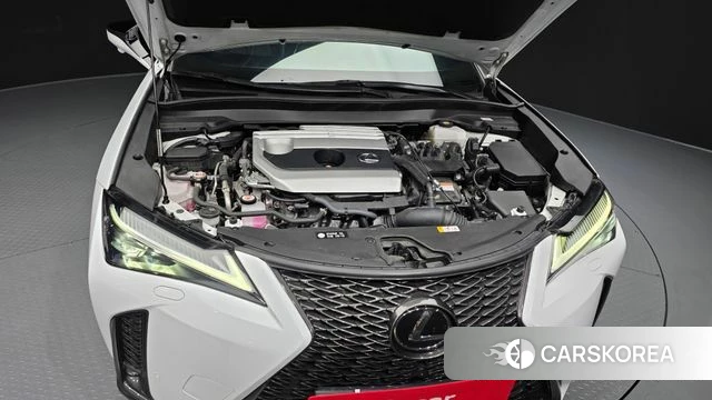 Lexus UX250h id 4442947 из Кореи 16