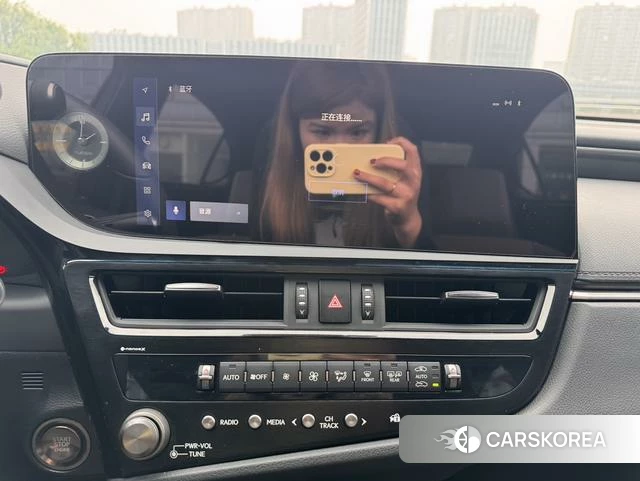 Lexus ES id 4359117 из Китая 17