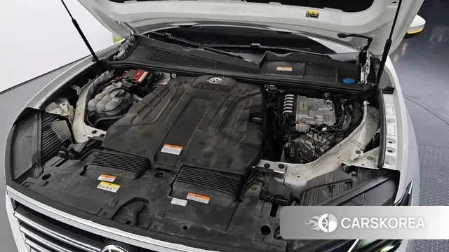 Volkswagen Touareg 3rd generation id 3383362 из Кореи 14