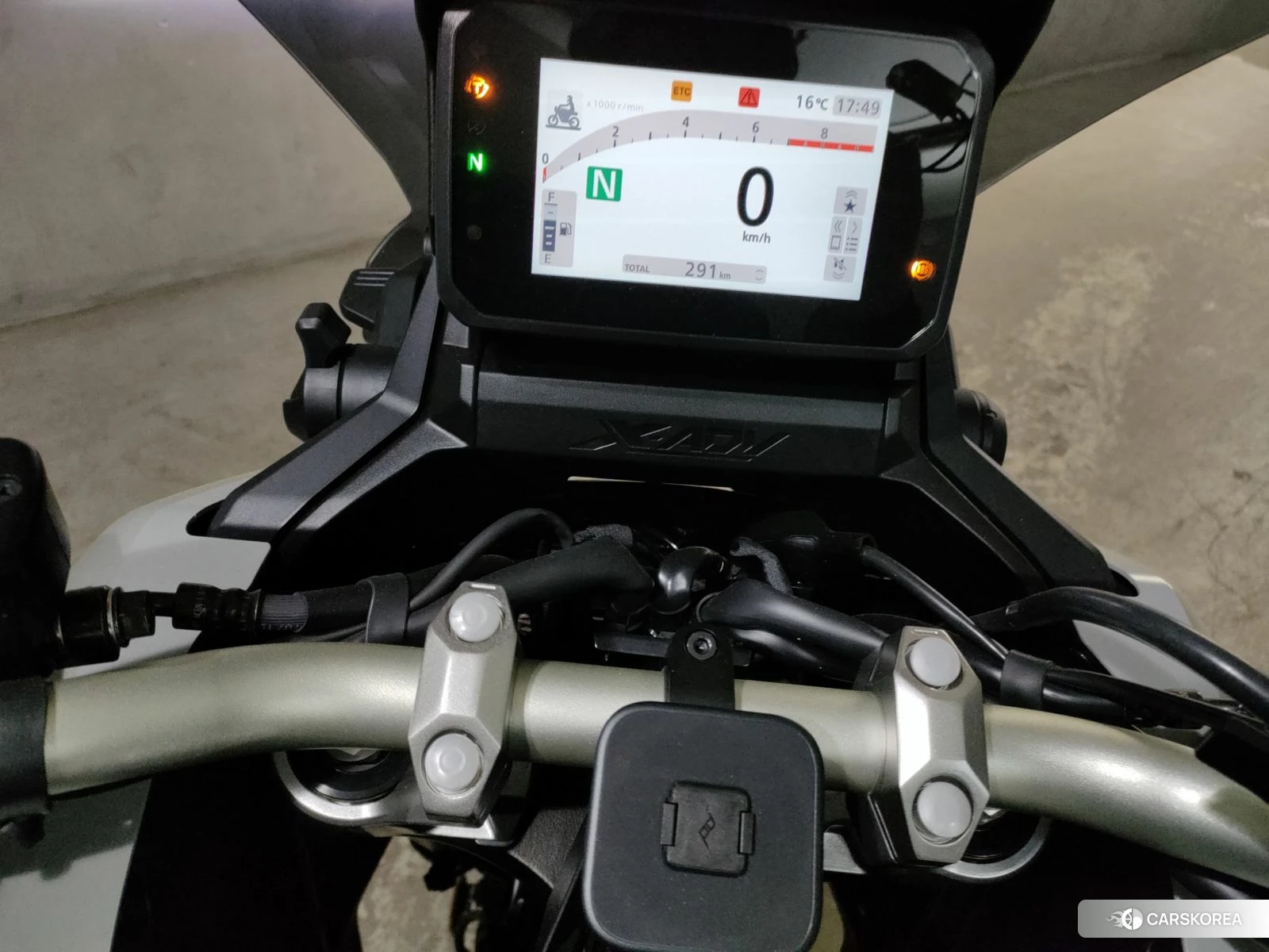 Honda X-ADV 750 id 4206285 из Японии 6