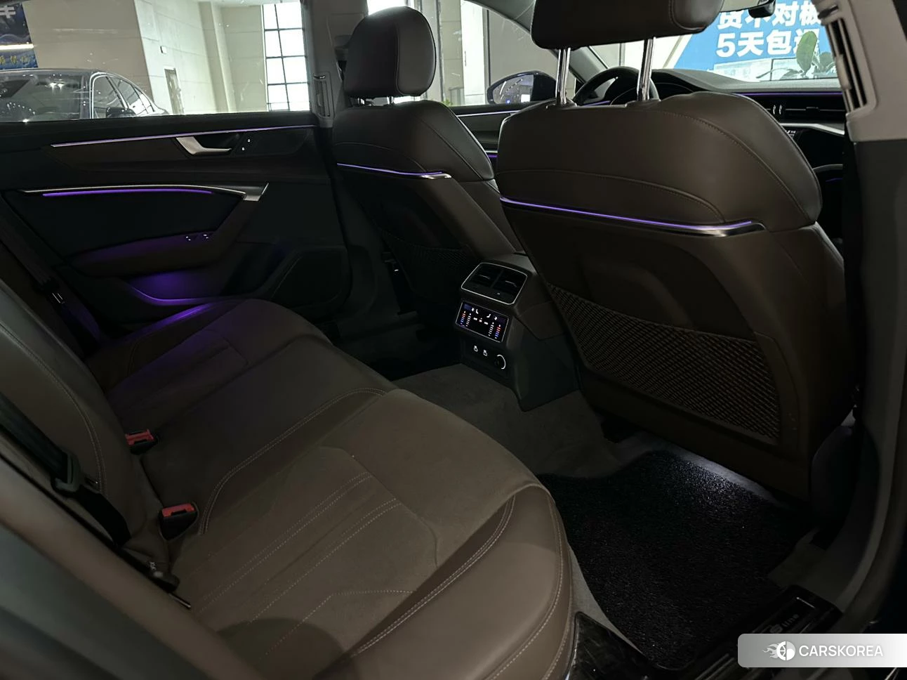 Audi A7L id 4467622 из Китая 16
