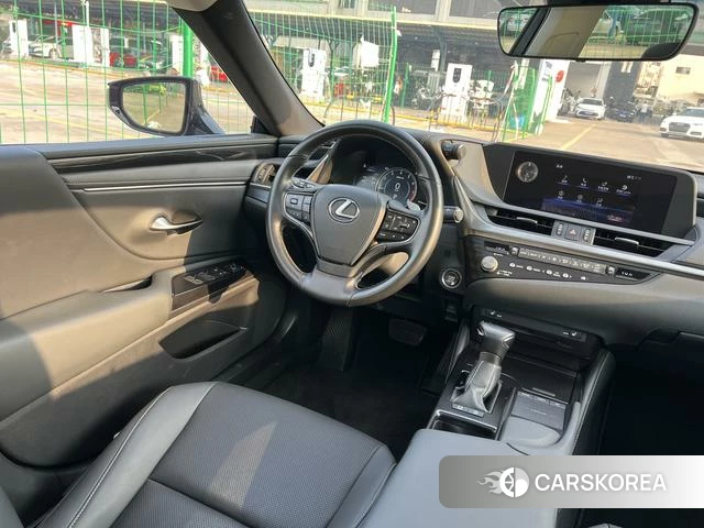 Lexus ES id 4300130 из Китая 16