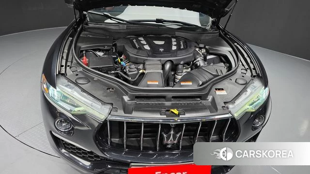 Maserati Levante id 4712625 из Кореи 29