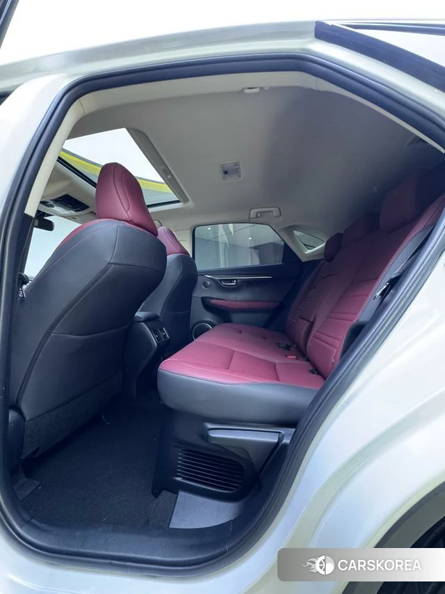 Lexus NX id 4374662 из Китая 22