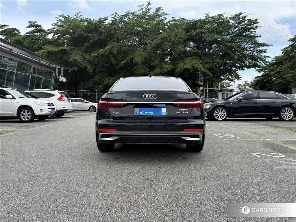 Audi A6L 2025 Черный из Китая, фото 6