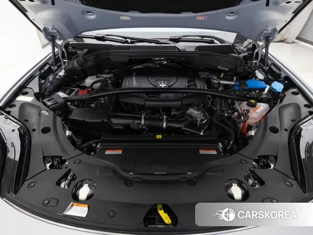 Maserati Grecale id 3769682 из Кореи 16