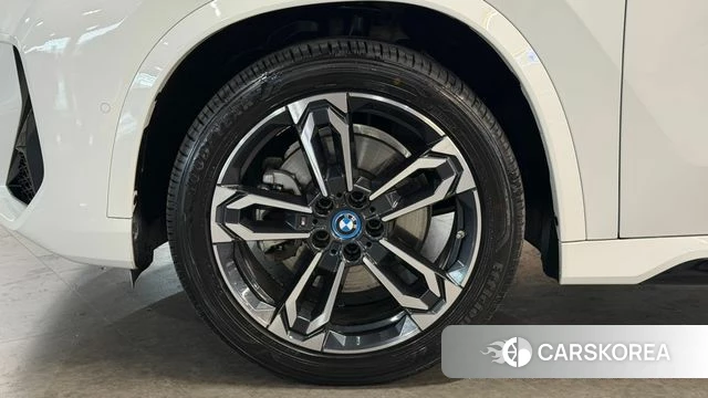 BMW iX1 (U11) id 4474747 из Кореи 16
